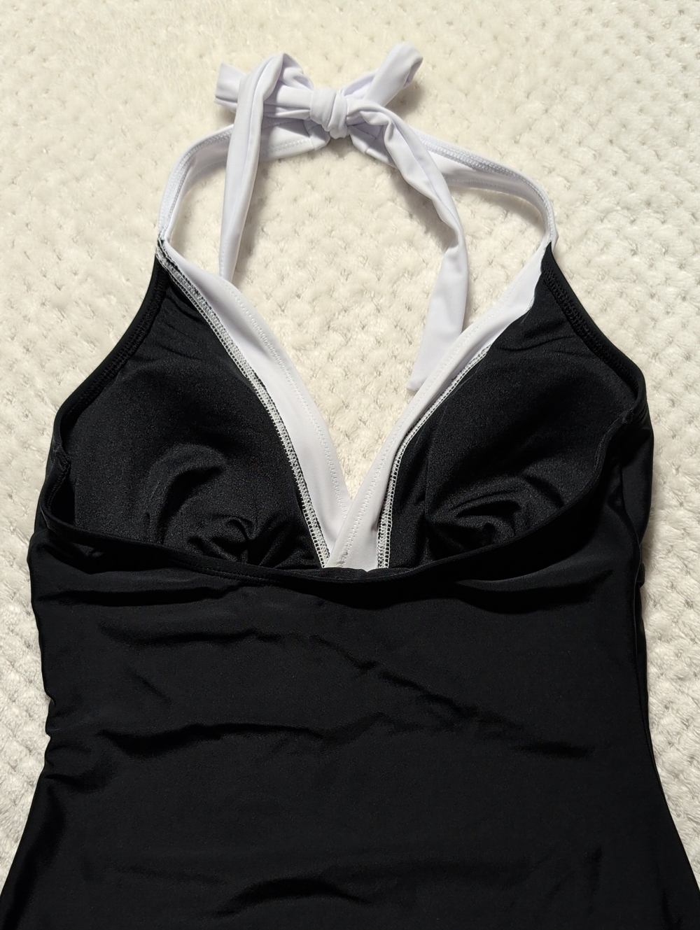 Cupshe Sensorial Spring Halter Tummy Control One Piece Swimsuit - Picture 7 of 11